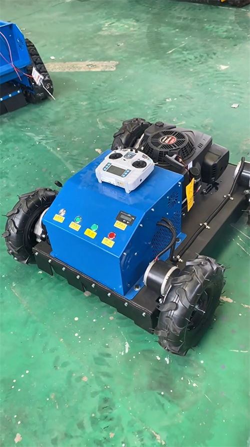 crawler-type Lawnmower